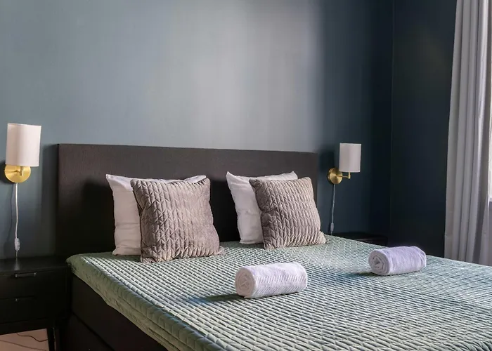 Centrally Located 3 Bedroom Apartment